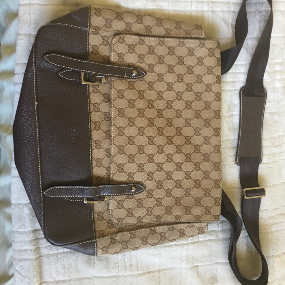 Gucci Messenger Bag